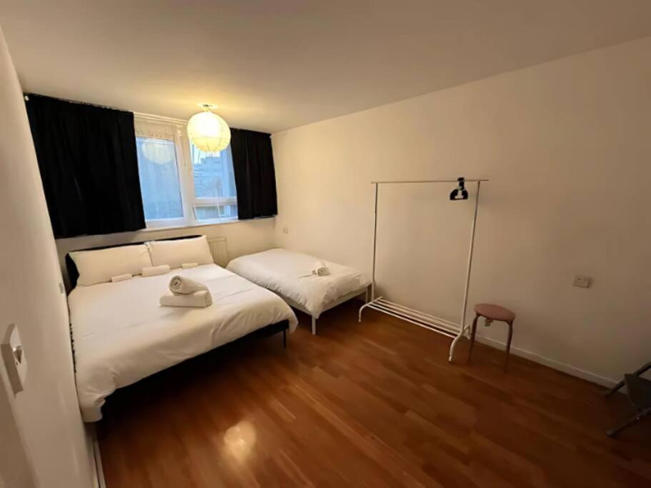 City Residence Steps From Kings Cross Station! Лондон Екстер'єр фото