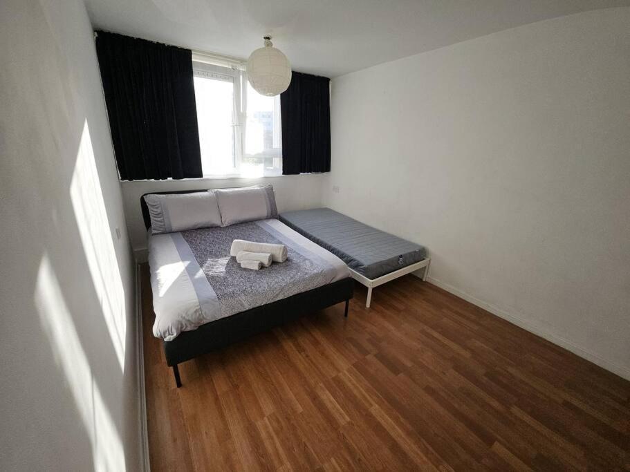 City Residence Steps From Kings Cross Station! Лондон Екстер'єр фото